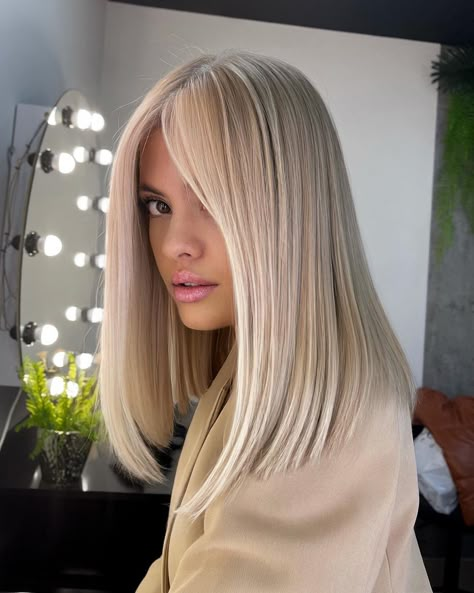 One Length Haircuts, Corte Long Bob, One Length Hair, Long Fine Hair, Fine Straight Hair, Blonde Haircuts, Blonde Hair Inspiration, Blonde Hair Looks, Haircuts For Fine Hair