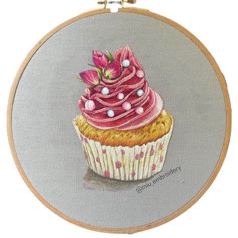 Cupcake Embroidery, Mini Collection, Embroidery Videos, Thread Painting, Embroidery Hoop, Embroidery Flowers, Embroidery Art, Fiber Art, Needlework