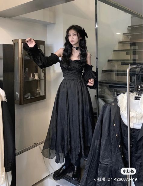 Goth Sweet 16 Dress, Goth Prom Outfit, Emo Prom Dresses, Goth Dress Formal, Alternative Prom Dress, Emo Prom, Black Goth Dress, Goth Prom Dress, Prom Dress Inspo