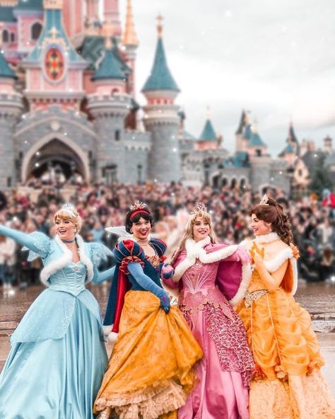 Disneyland Princess Aesthetic, Disney Princess Disney World, Disneyland Paris Christmas, Disneyland Orlando, Disneyland Parade, Disney World Princess, Disney 2025, Disneyland Princess, Disney Parade