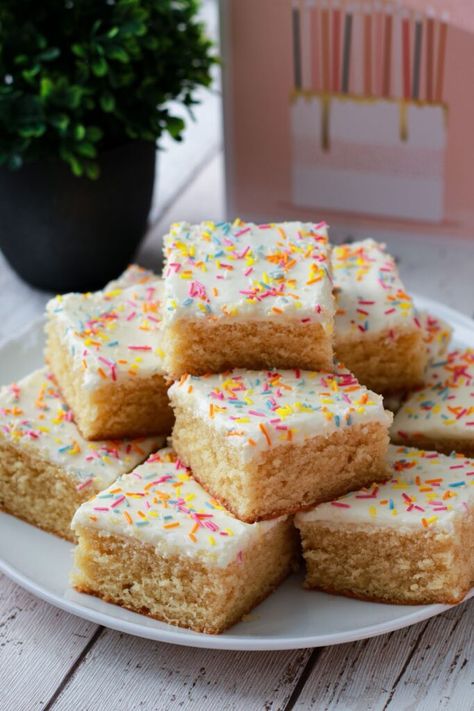 Primary School Sprinkle Cake Recipe - The Northernist Sponge Traybake, Vanilla Sprinkle Cake, Peanut Butter Cake Recipe, School Cakes, Nostalgia Childhood, Carrot Cake Recipe Easy, School Dinner, Retro Desserts, Easy Carrot Cake