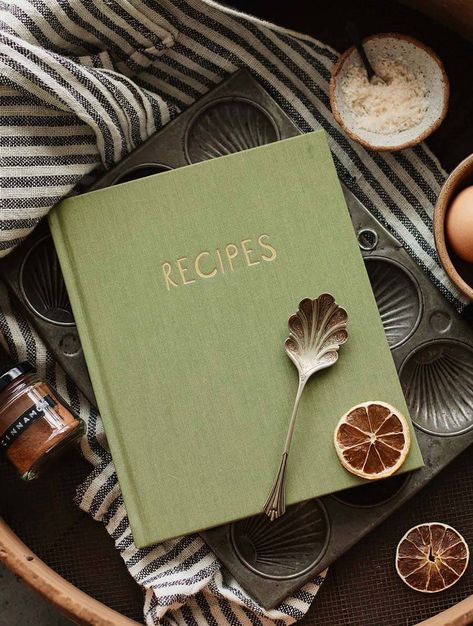 RECIPE JOURNALS Recipe Book Covers, Recipe Notebook, Olive Recipes, Heirloom Recipes, Easy Writing, Natural Weave, Pen Design, Food Journal, Idea Board