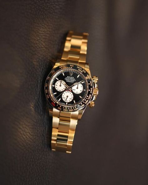 Rolex Daytona Gold, Vintage Rolex Watches, Gold Daytona, Tech Watches, Rolex Cosmograph Daytona, Cosmograph Daytona, New Rolex, Rolex Men, Vintage Watches For Men