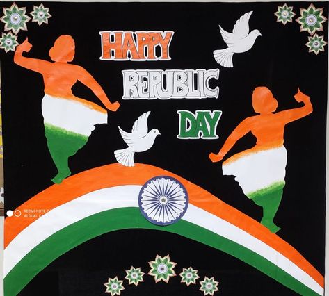 Republic Day Board Decoration, Independence Day Chart, Republic Day Board Decoration Ideas, 15 August Decoration Ideas, Notice Board Decoration, 26 January Republic Day, Independence Day Pictures, Diy Crafts For School, Independence Day Drawing