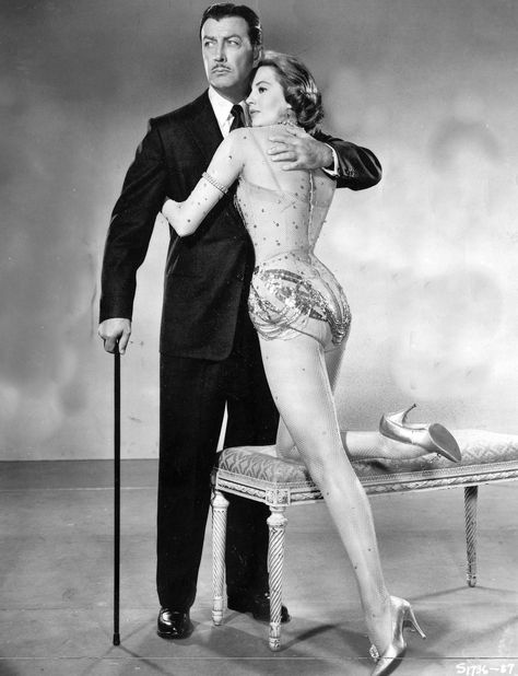 Cyd Charisse & Robert Taylor in "Party Girl" 1958 Cyd Charisse, Robert Taylor, Vintage Actresses, Ann Margret, Actrices Hollywood, Movie Couples, Hollywood Legends, Movie Costumes, Party Girl