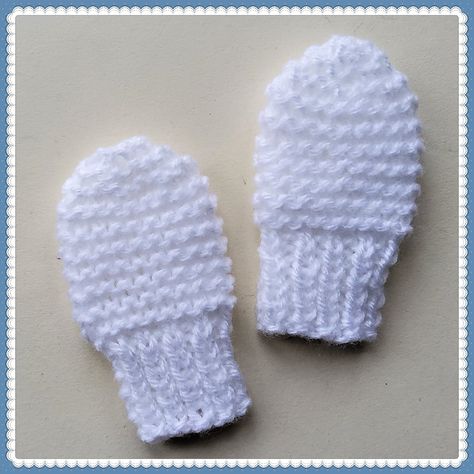 Marianna's Lazy Daisy Days: Easy Garter Stitch Baby Mittens Baby Mittens Knitting Pattern, Baby Mittens Knitting, Newborn Mittens, Hat Knitting Patterns Free, Mittens Knitting Pattern, Baby Hat And Mittens, Baby Hat Knitting Patterns Free, Mittens Knitting, Baby Hat Knitting Pattern