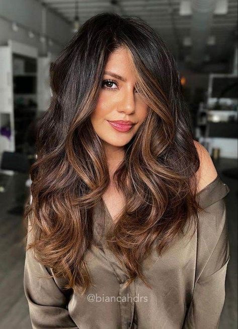 7 Trendy Two Tone Hair Colors for a Bold Look Caramel Face Framing Balayage, Highlights Ombre Brown Hair, Medium Hair With Balayage, Cold Brew Hair Color Brunette, Dark Brown Ombré Hair, Dark Brunette Ombre Hair, Sultry Brunette Hair, Rich Chocolate Brown Hair With Highlights, Low Lights In Brown Hair Dark