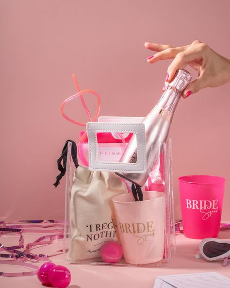 SPOIL THE SQUAD 🔥💗 …by filling our cute Clear PVC Hen Party Gift Bags with our EPIC selection of favours & gifts! 🙌🏼 SWIPE 👉🏼 for ideas on what to fill it with! Hens Party Favour Bags, Spa Day Bachelorette Party Favors, Hen Party Party Bags, Party Gift Ideas, Hen Do Goody Bags, Bridesmaids Gift Bags, Hen Do Accessories, Hen Do Gift Bag Ideas, Pr Gifts