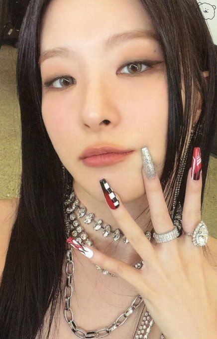 Seulgi Photocard, Red Velvet Scans, Red Velvet Photocard, Got The Beat, Velvet Nails, Seulgi Red Velvet, Karina Winter, Photocard Scan, Amazing Nails