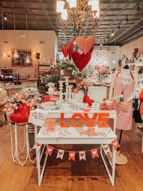 Valentine’s Day Boutique Display, Valentine’s Day Display Ideas, Valentine’s Day Store Window, Valentine’s Day Retail Display, Valentines Store Display Retail, Valentines Day Pop Up Shop, Boutique Valentines Display, Valentines Boutique Window Display, Valentines Store Decor