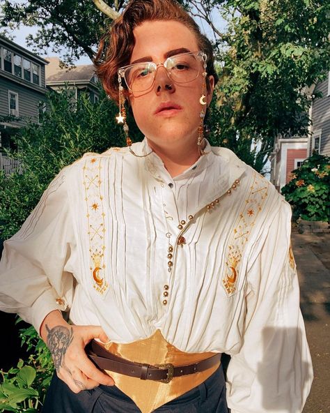 All Posts • Instagram Marlowe Lune, Vintage Tomboy, Ideas For Embroidery, Style Bundle, Fall Wear, White Button Up, Glasses Chain, Librarian, Dandy