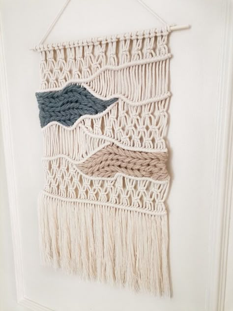 Macra Weave Wall Hanging, Macrame Weave Wall Hanging Tutorial, Tapestry Loom Weaving Patterns, Macraweave Wall Hanging Tutorial, Macrame Wave Pattern, Functional Macrame, Macrame Wave, Pola Macrame, Weaving Loom Diy