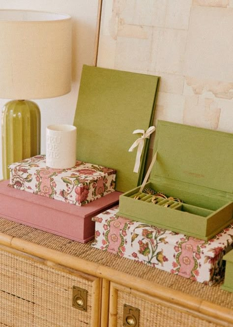 Storage Box - Olive Green - Cotton - Sézane Fabric Keepsake Box, Ramadan Giveaways, Ramadan Packaging, Packing Box Design, Life Essentials, Graduation Party Planning, Cute Shop, Green Box, Fabric Boxes