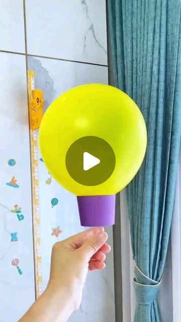 Arianne Silva • Pedagoga on Instagram Balloon Diy Crafts, Ballon Crafts, Ballon Diy, Balloon Experiment, Hot Air Balloon Craft, Diy Hot Air Balloons, Garden Crafts For Kids, Hot Air Balloons Art