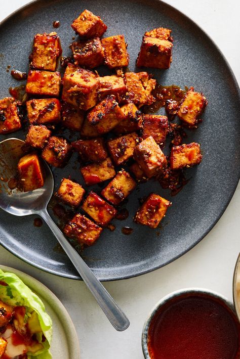 Bulgogi-Style Tofu Recipe - NYT Cooking Quick Kimchi, Best Tofu Recipes, Nyt Recipes, Vegetarian Mains, Turkey Style, Mapo Tofu, Tofu Recipe, Healthy Salmon, Veggie Delight