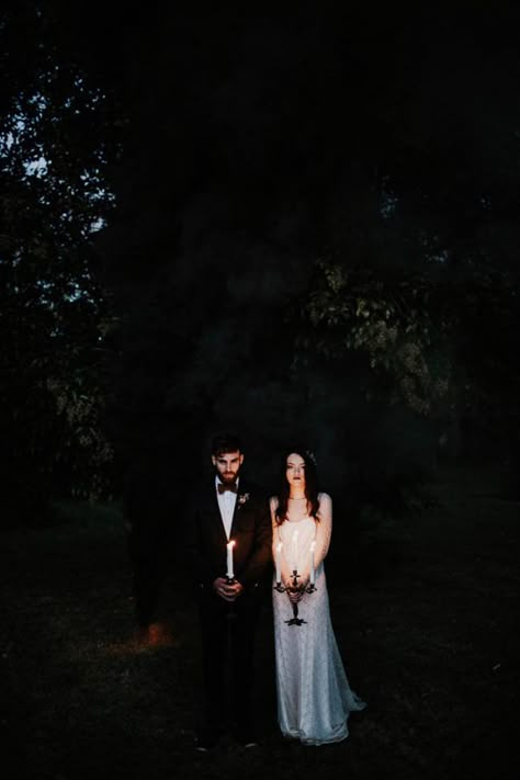 Dark Winter Wedding, Spooky Wedding, Dark Wedding Theme, Wedding Arbors, Goth Wedding, Dark Wedding, Wedding Photography Tips, Moody Wedding, Winter Wedding Inspiration