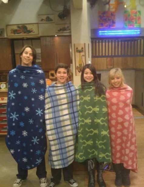 Icarly Cast, Icarly Victorious, Icarly And Victorious, Cast Behind The Scenes, I Carly, Sam & Cat, Sam And Cat, Childhood Memories 2000, Nickelodeon Shows