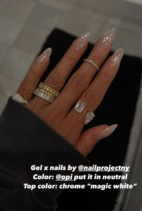 Chrome Pearl Nails, Sheer Nails, Clear Acrylic Nails, September Nails, Almond Acrylic Nails, Pearl Nails, Glass Nails, Oval Nails, Clear Nails