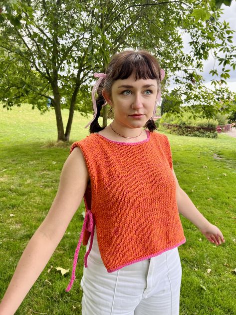 summer smock top — material grrrlz Knitted Vest Top Pattern, Chunky Knit Tank Top Pattern Free, Free Top Knitting Pattern, Knit Side Tie Vest, Knit Summer Clothes, Summer Crochet Tops Pattern, Easy Knit Summer Top Pattern Free, Cute Things To Knit For Beginners, Summer Crochet Vest