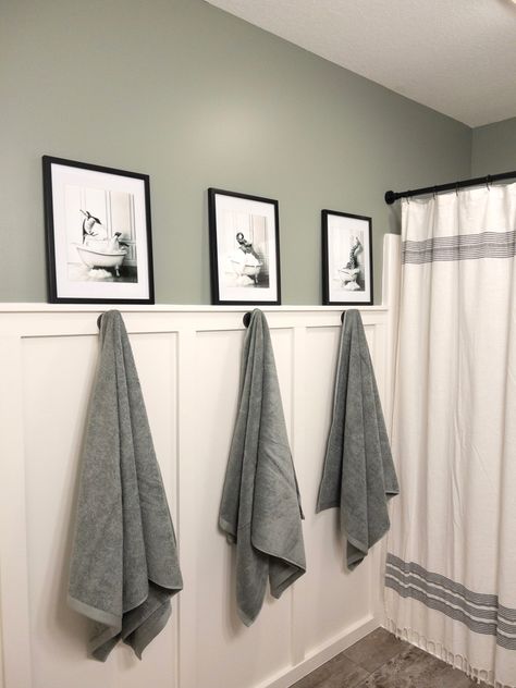 Restroom Ideas, Restroom Remodel, Home Office Inspiration, Hall Bathroom, Cute Giraffe, Bathroom Remodel Designs, Boys Bathroom, Bathroom Inspiration Decor, Upstairs Bathrooms