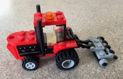 Lego Office, Lego Patterns, Lego Farm, Lego Tractor, Lego Diy Crafts, Lego Auto, Farm Vehicles, Mater Cars, Quarantine Activities