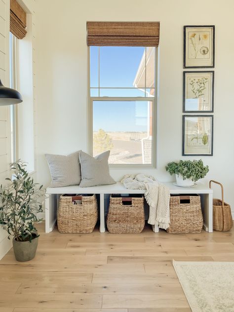 Living Room Window Bench Seat, Diy Living Room Bench, Under Window Built In Bench, Under Window Storage Living Room, Bedroom Bench Under Window, Entry Bench Under Window, Bay Window Entryway, Bench In Front Of Window Living Room, Living Room With Bench Seating