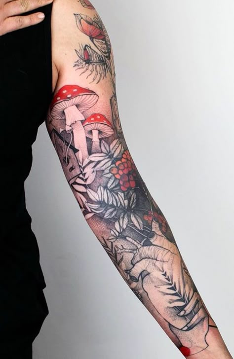 Lama Tattoo, Mushroom Tattoo Ideas, Fall Tattoos, Nature Sleeve, 42 Tattoo, Mushroom Tattoo, Autumn Tattoo, Mushroom Tattoos, Muster Tattoos