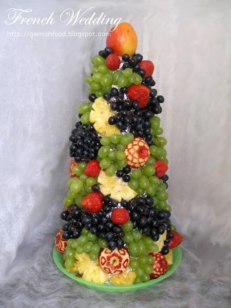 Apple Garnish, Fruit Tower, Wedding Fruit, Edible Fruit Arrangements, Fruit Buffet, Fresh Fruit Cake, Fruit Bouquet, Fruit Centerpieces, Fruit Platters