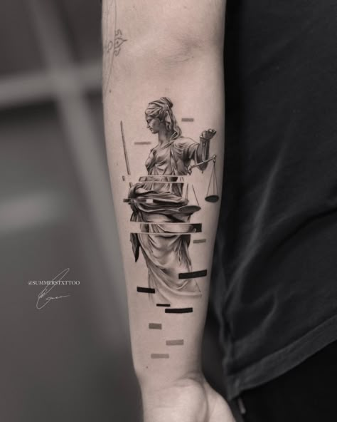 Tricep Tattoos, Underarm Tattoo, Justice Tattoo, Mangas Tattoo, Modern Art Tattoos, M Tattoos, Rose Tattoos For Women, Scale Tattoo, Statue Tattoo