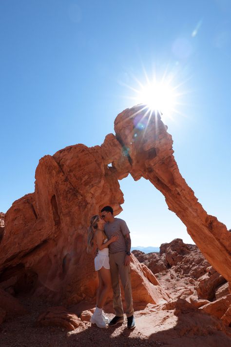 Valley of Fire | las vegas hikes | las vegas trails | day trip from las vegas | valley of fire sp | elephant rock | easy hikes | starburst photography Las Vegas Valley Of Fire, Starburst Photography, La Hikes, Dreamy Love, Recreate Photos, Vacay Pics, Usa Road Trips, Raiders Baby, Valley Of Fire State Park