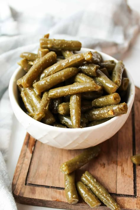 Easy Canned Green Beans, Canned Green Beans Recipe, Canned Green Bean Recipes, Vegetable Board, Canned Green Beans, Green Bean Recipe, Cooking Panda, Green Beans Recipe, Can Green Beans