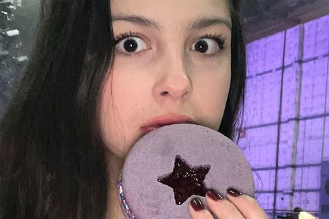 Olivia Rodrigo and Crumbl Announce a Guts-Themed Cookie That Will Follow Her on Tour Olivia + Core + Aesthetic, Olivia Cooke, Mexican Girl, Rare Pictures, + Core + Aesthetic, Fav Celebs, Olivia Rodrigo, Her Music, Sabrina Carpenter