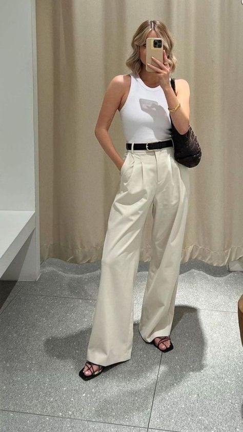 Cream Trousers Outfit, Cream Pants Outfit, Modest Casual Outfits, Cream Trousers, Cream Pants, Casual Outfit Inspiration, Modest Dresses Casual, Fashion Attire, Work Outfits Women