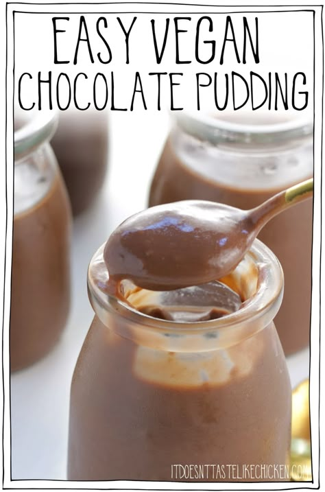 Easy Vegan Chocolate Pudding! Just 6 ingredients and 10 minutes to make. Super creamy chocolatey delicious, it's 20 thousand times better than those store-bought cups. The perfect addition to your school or work lunchbox, or for an easy dessert or snack! #itdoesnttastelikechicken #veganrecipes #vegankid #vegandessert Chocolate Pudding Cups, Vegan Chocolate Pudding, Vegan Pudding, Chocolate Pudding Recipes, Holidays Crafts, Plant Based Desserts, Vegan Yogurt, Desserts Vegan, Like Chicken