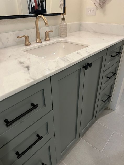 Green Cabinets Bathroom, Bathroom Designs 2023, Bathroom Cabinet Colors, Dark Green Bathrooms, Green Bathroom Vanity, Painting Bathroom Cabinets, Green Vanity, Guest Bathroom Remodel, Full Bathroom Remodel