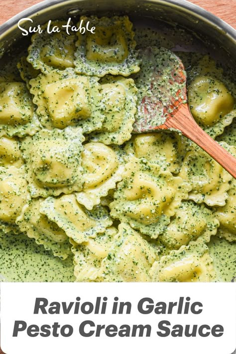 Ravioli Dishes, Ravioli Sauce Recipe, Pesto Cream Sauce, Pesto Ravioli, Violet Recipes, Ravioli Sauce, Garlic Pesto, Pasta For Dinner, Cultural Foods