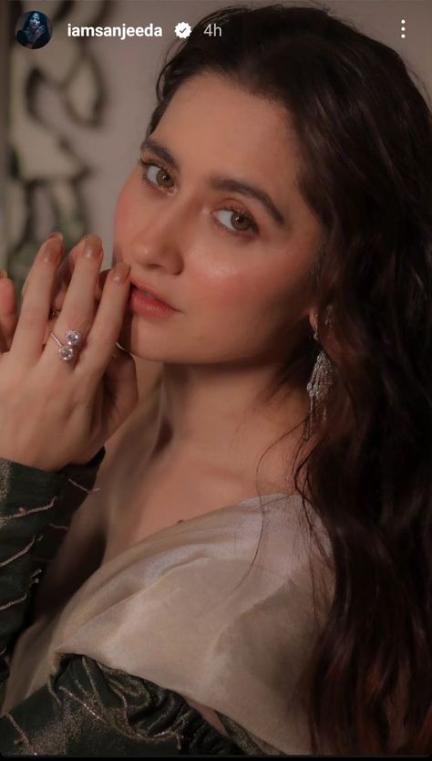 Sanjeeda Sheikh, Blonde Beauty, Movie Quotes, Muslim Fashion, Blonde, Models, Quotes, Quick Saves, Beauty