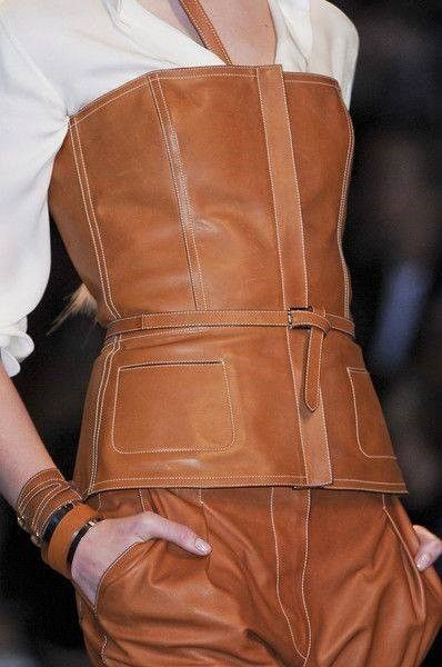 A Beautiful Life, Looks Chic, Leather Dresses, Leather Outfit, Beautiful Life, Fashion Mode, Looks Style, Fashion Details, Fashion Week Spring