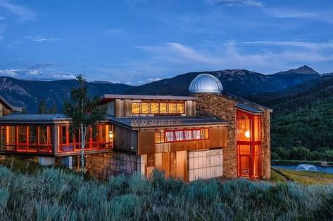 Home Observatory, Alpine Modern, Diy Telescope, Pole Barn Home, Moving Ideas, Water Heating Systems, Solar Powered Lamp, Advantages Of Solar Energy, Colorado Vacation