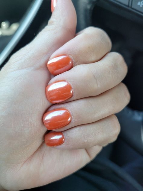 Summer into Fall nails Deep orange with white Chrome Orange Dip Powder Nails, Burnt Orange Chrome Nails, Orange Nails Simple, Orange Chrome Nails Designs, Orange Chrome Nails, Orange Chrome, Red Chrome Nails, Sns Nails Colors, Chrome Nails Designs