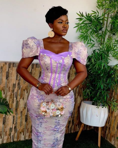 Latest and Best Asoebi Styles for Brocade Fabrics. - Ladeey Brocade Dress Modern African Fashion, Brocade Gown Styles, Damask Asoebi Styles, Brocade Styles For Women, Brocade Dress Styles, Brocade Styles, Ankara Crop Top, Brocade Gown, Wedding Guest Inspiration