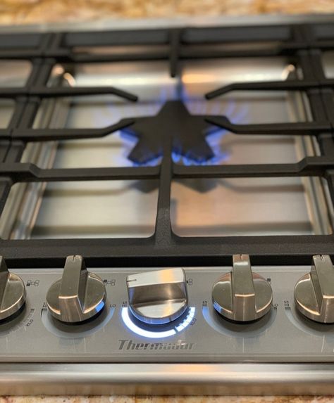 Gas Countertop Stove, Thermador Cooktop Gas, Thermador Gas Cooktop, Thermador Range Top, Cook Tops Gas, Best Gas Cooktop, Wolf Gas Cooktop, Gas Cooktops In Kitchen, Thermador Cooktop