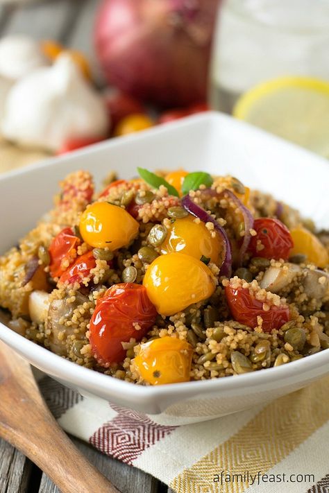 Couscous with Lentils and Vegetables - A Family Feast® Whole Wheat Muffins, Rice And Vegetables, Creamy Chicken And Rice, Family Feast, Tasty Vegetarian Recipes, Lentil Recipes, Delicious Vegetarian, Weight Watchers Recipes, Vegetable Dishes