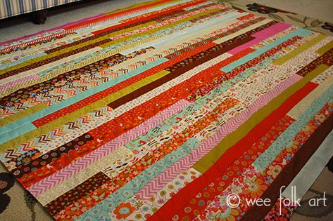 Jelly Roll Race Quilt :: Directions & Notes – Wee Folk Art Quilt Jelly Roll, Jelly Roll Quilting, Jelly Roll Race Quilt, Wee Folk Art, Jelly Roll Projects, Jelly Roll Race, Strip Quilt Patterns, Jelly Roll Patterns, Strip Quilt