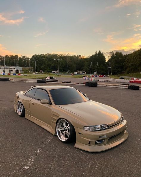 Nissan S14, Nissan S15, Nissan Gtr R34, Silvia S13, Best Jdm Cars, Cool Car Pictures, Nissan Silvia, Street Racing Cars, Street Racing