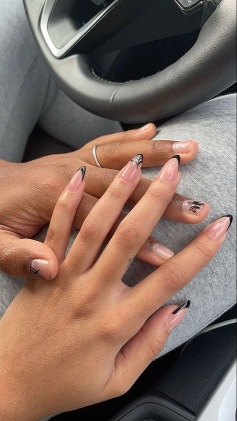 Spider Web Tip Nails, How To Do Spider Web Nails, Nail Spider Web Design, Black French Tip Nails With Spider Web, Halloween Couple Nails, Chrome Spider Web Nails, Matching Halloween Nails, Spider Web Nail Design, Couple Nails Matching