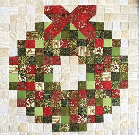 Christmas Quilts Patterns, Christmas Quilting Projects, Quilted Table Runners Christmas, Christmas Quilt Blocks, Christmas Tree Quilt, Christmas Patchwork, Christmas Blocks, Christmas Sewing Projects, Christmas Quilt Patterns