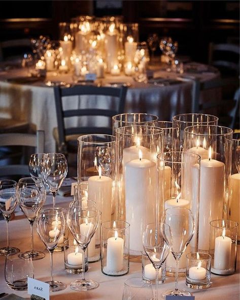 Wedding Table Setting Ideas, Romantic Wedding Centerpieces, Wedding Candles Table, Wedding Table Setting, Table Setting Ideas, Wedding Table Designs, Candle Wedding Centerpieces, Tafel Decor, Candle Table