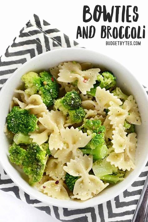 Pasta And Broccoli, Eat On A Budget, Budget Bytes, Budget Recipes, College Meals, Simple Dinner, Olive Oils, Broccoli Recipes, Budget Meals