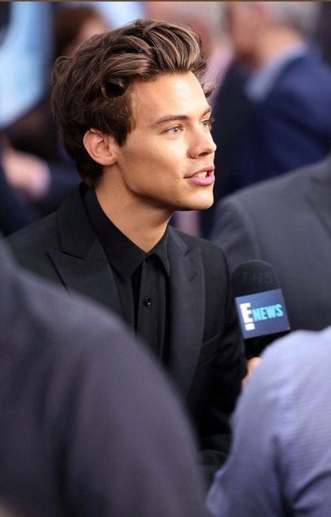 Dunkirk Premiere, Harry Styles Dunkirk, Two And Half Men, Harry 1d, Harry Styles Cute, Harry Styles Wallpaper, Frat Boy, Harry Styles Pictures, Harry Styles Photos